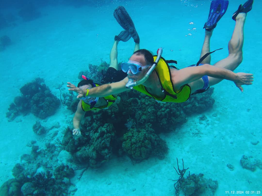 Can you snorkel in Varadero? Explore coral beach, Saturn Cave, and the Bay of Pigs for an unforgettable snorkeling adventure